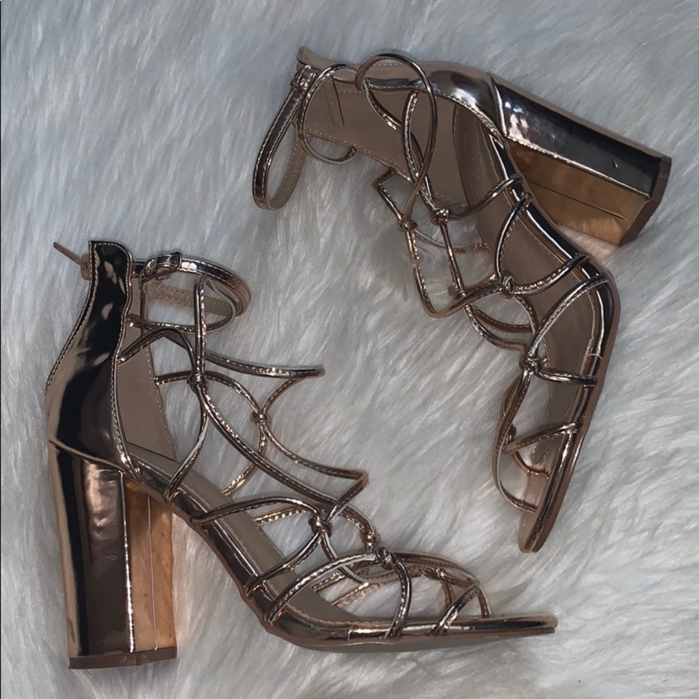 High Heels - Picture 3 of 3